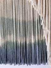 Load image into Gallery viewer, Hyaline