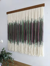 Load image into Gallery viewer, Green/Burgundy Ash